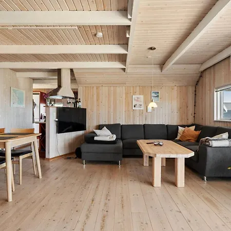 Sea Views And Life On North Funen オテルプ