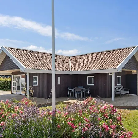 Sea Views And Life On North Funen